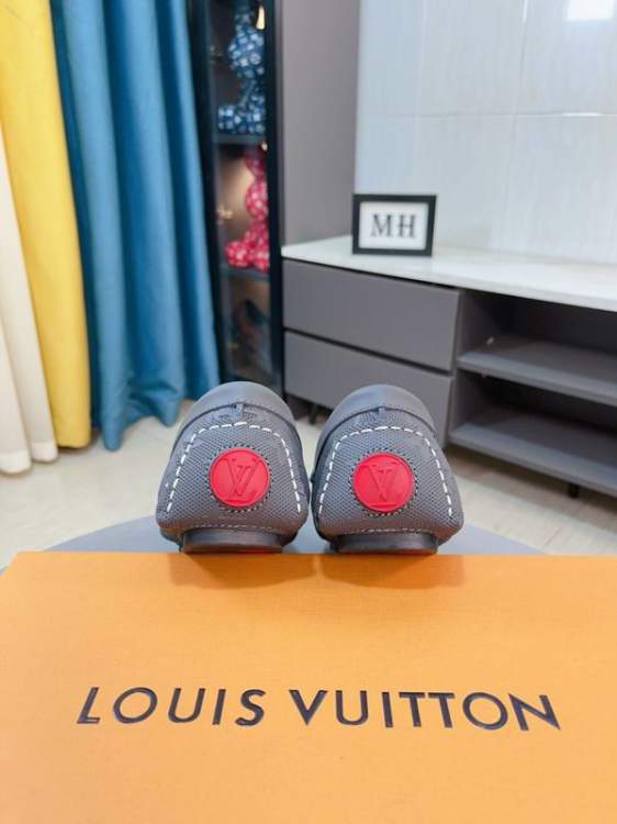 Picture of Louis Vuitton Shoes _SKULVsz38-44mnf070712195